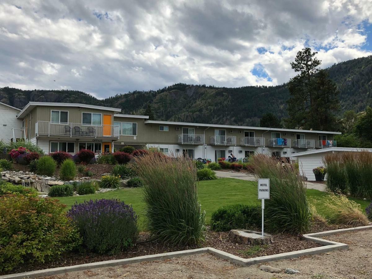 假日海滩度假汽车旅馆 Okanagan Falls 外观 照片